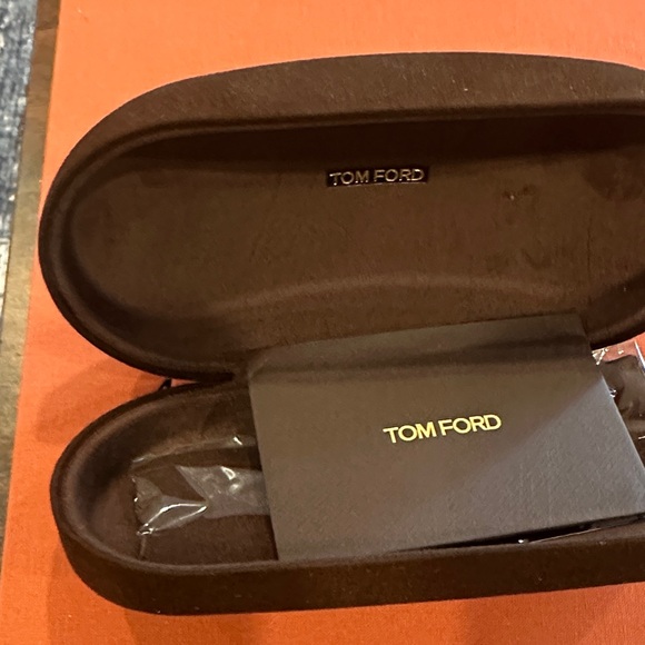 Tom Ford Tortoise Frame Sunglasses with Gold-Tinted Lenses - Picture 3 of 4